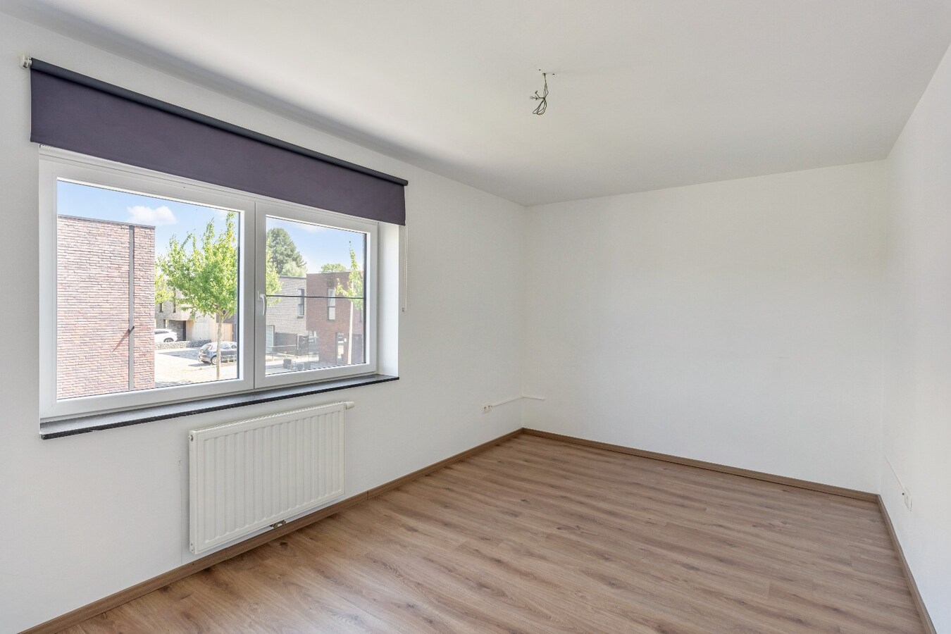 Hedendaagse halfopen bebouwing, energielabel A, gelegen in rustige woonomgeving. 