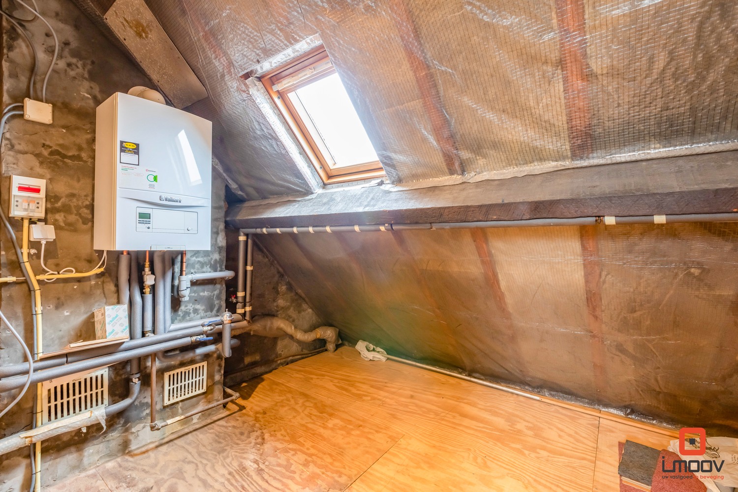 Charmante en lichtrijke bel-etage woning 