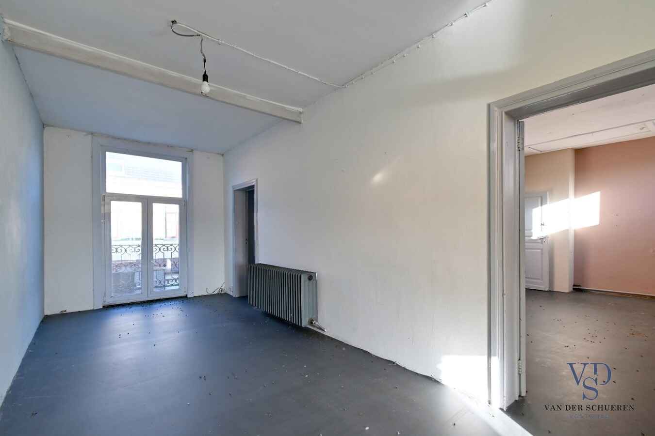 Ruime woning met tuin in centrum Eine ! 