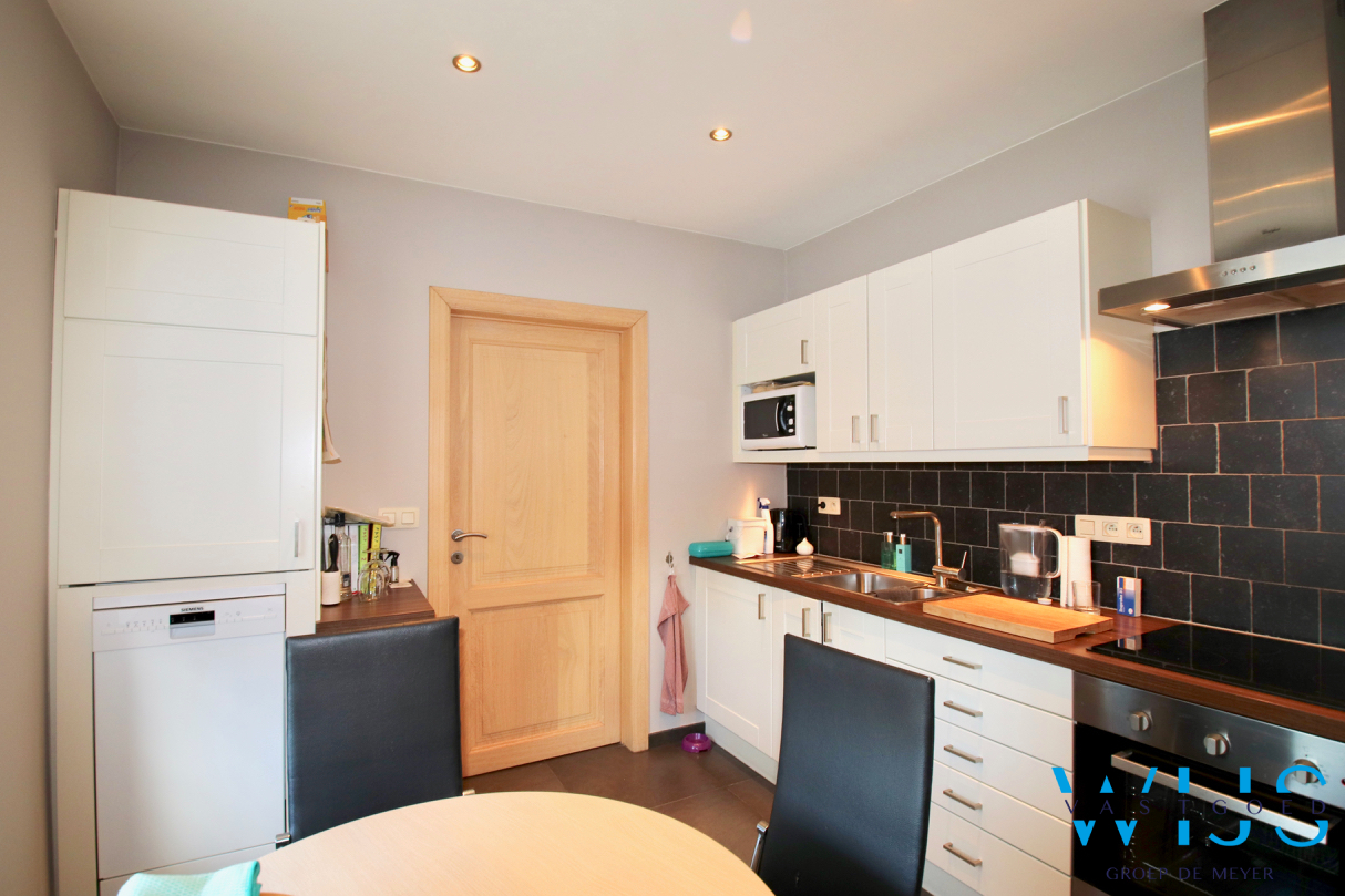 Instapklaar en gezellig woonhuis met 2 slaapkamers en tuin ! 