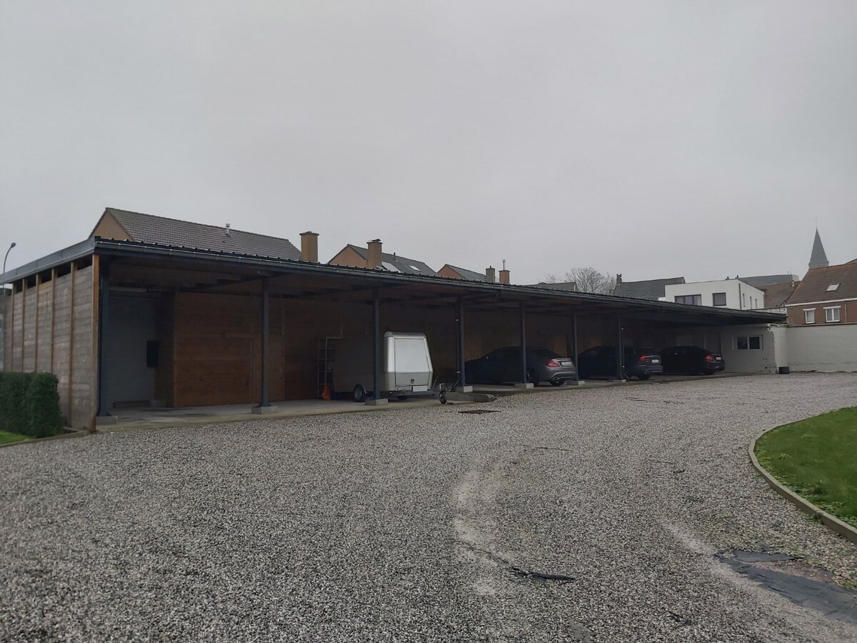 Carport - Gavere centrum. 