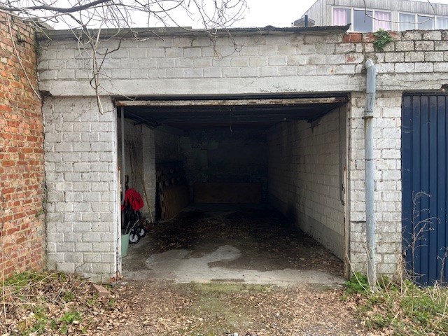 4 garageboxen nabij de Zuid en Sint - Annaplein 