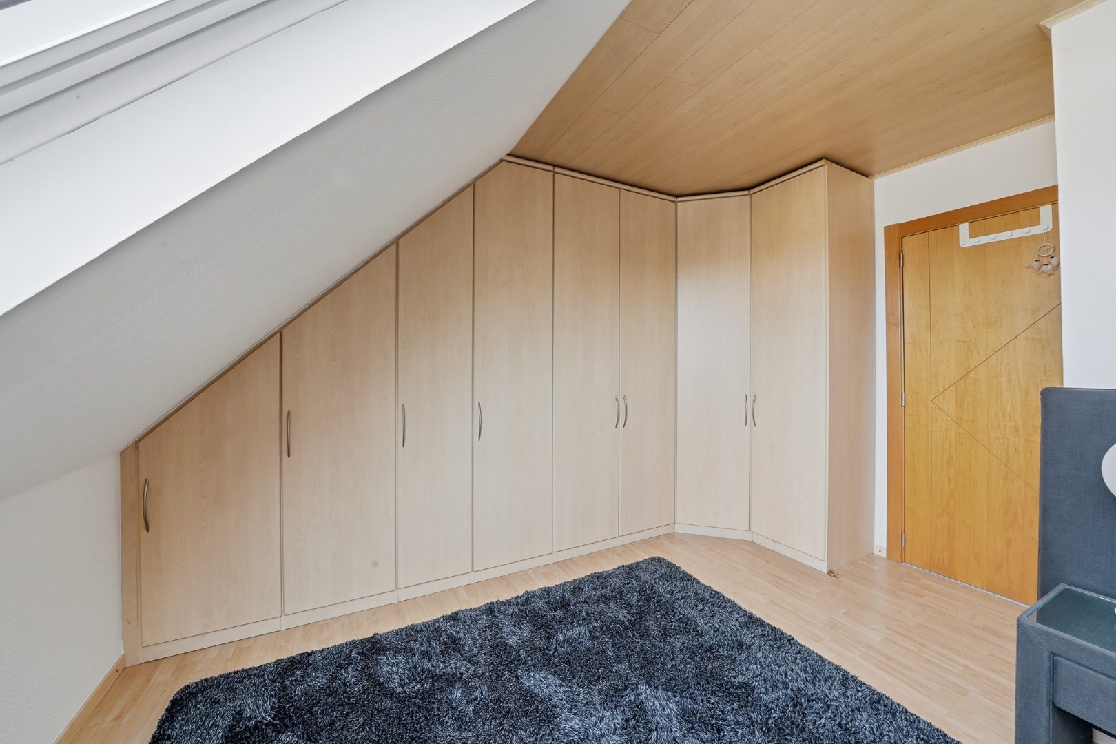Instapklare bel-étagewoning met dubbele garage te Stene 