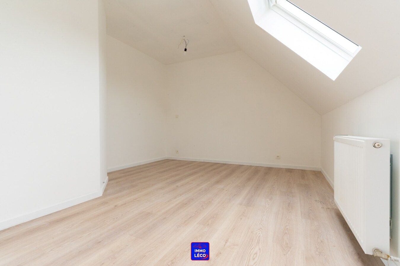 Maison neuve avec terrasse, proche du centre-ville ! 