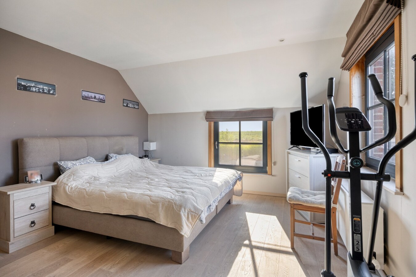 Exclusieve VILLA met zwembad en poolhouse te Piétrain - PEB energielabel B 
