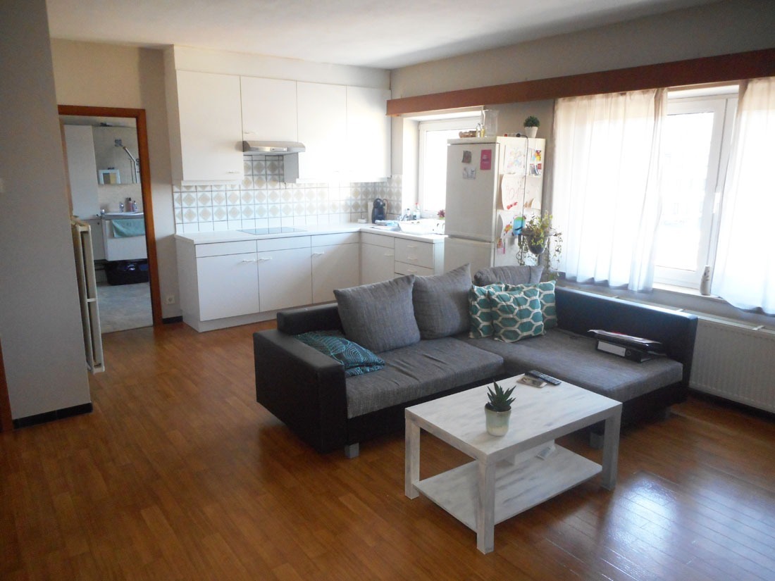 Verhuurd appartement - Paal