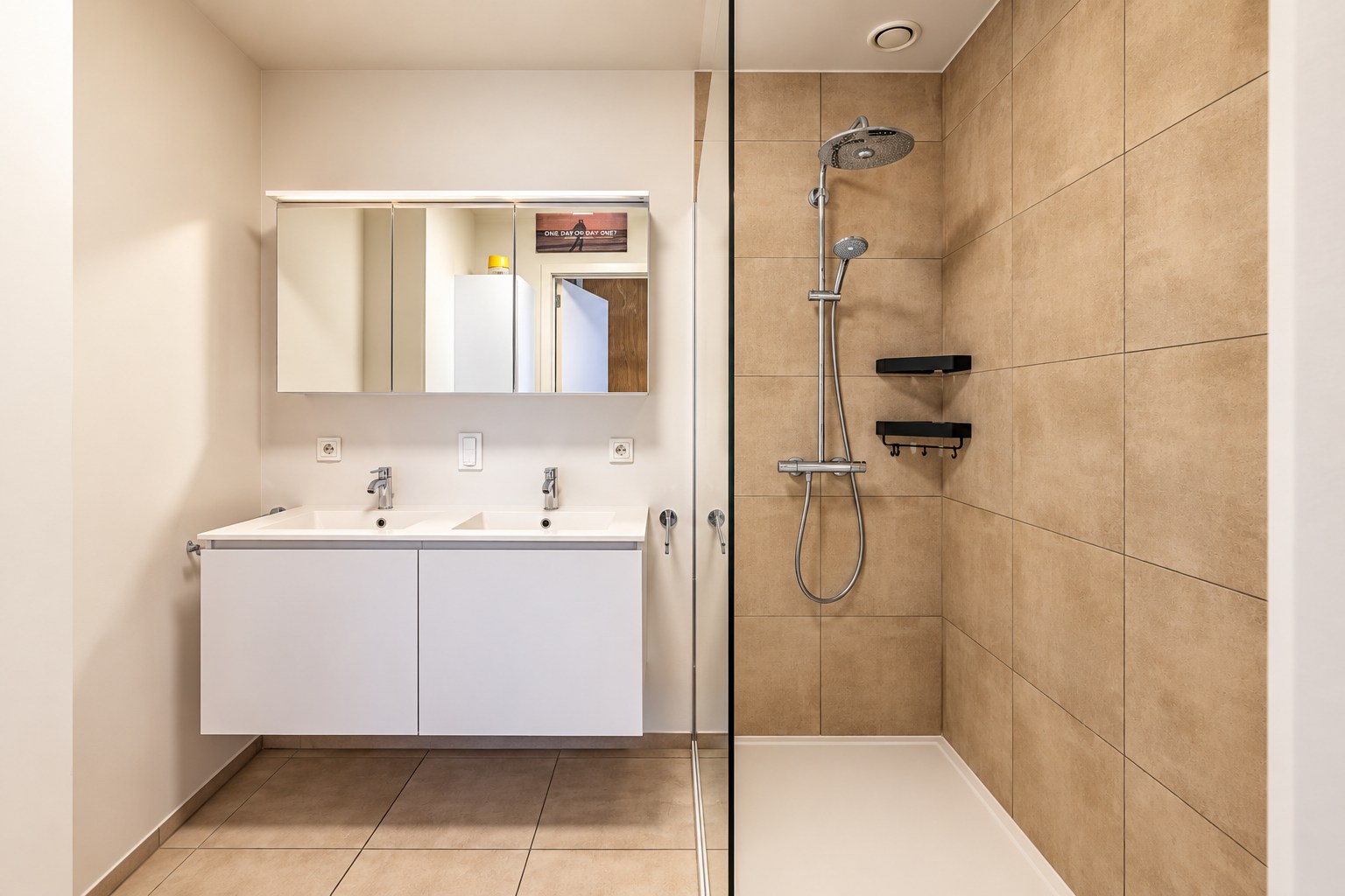 Recent luxueus appartement (2023) met 2 slaapkamers 