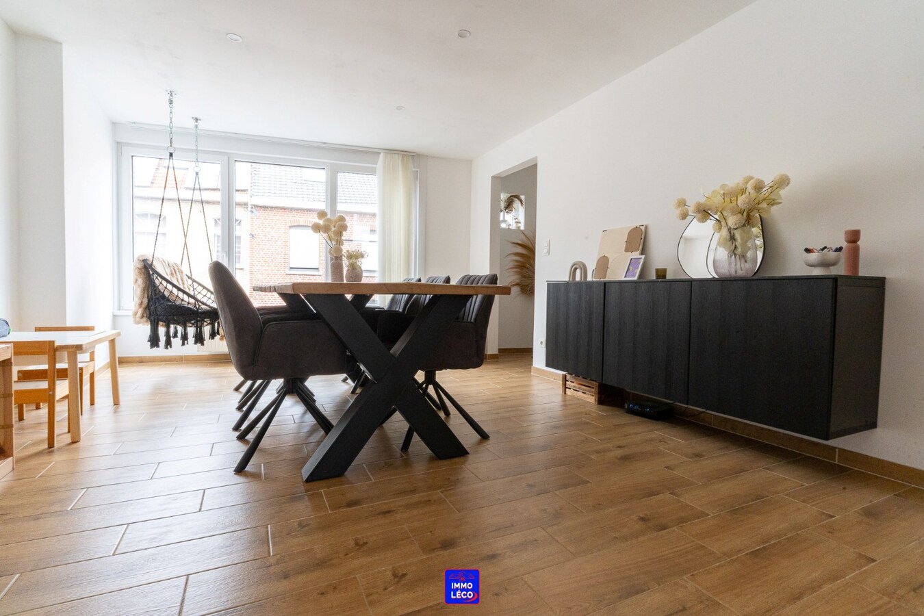 Maison entièrement rénovée avec jardin, garage 3 voitures, COUP DE COEUR ! 