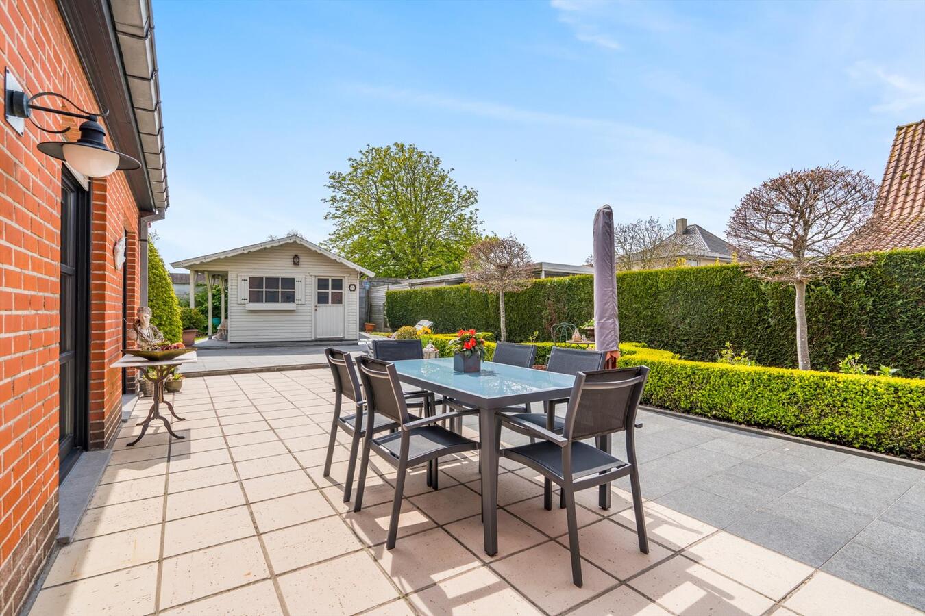 Rustig gelegen instapklare woning met 4 slaapkamers op 690 m² te Koekelare 