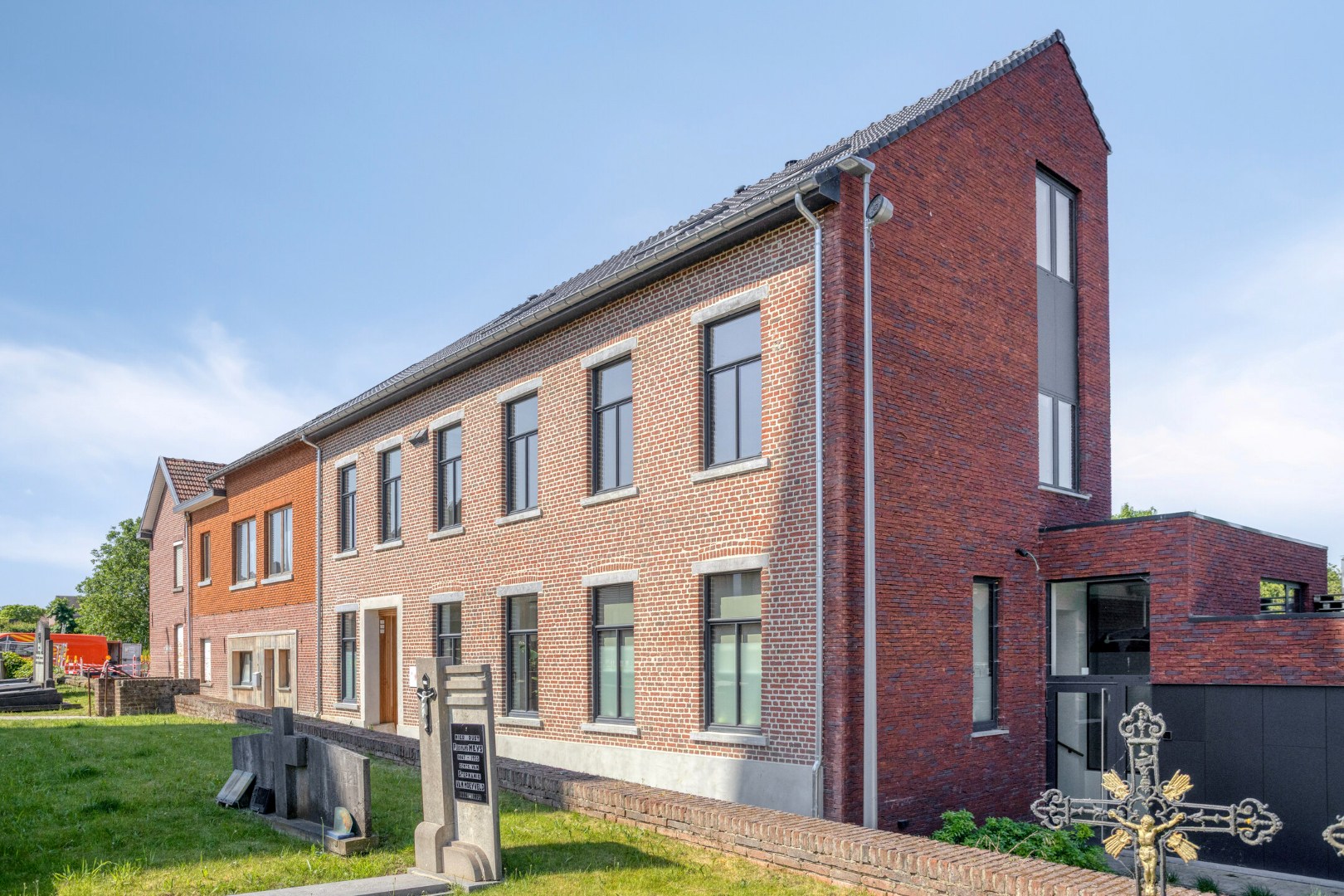 Gerenoveerd ruim en lichtrijk appartement met 2 slaapkamers - EPC  72Kwh/m² 