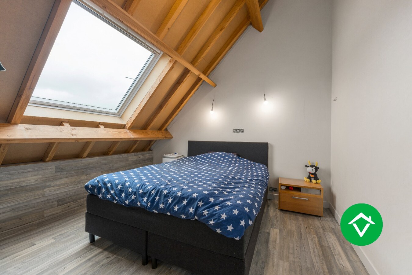 Energiezuinige, instapklare gezinswoning op 716 m² met zonnige tuin en vlotte verbindingen 