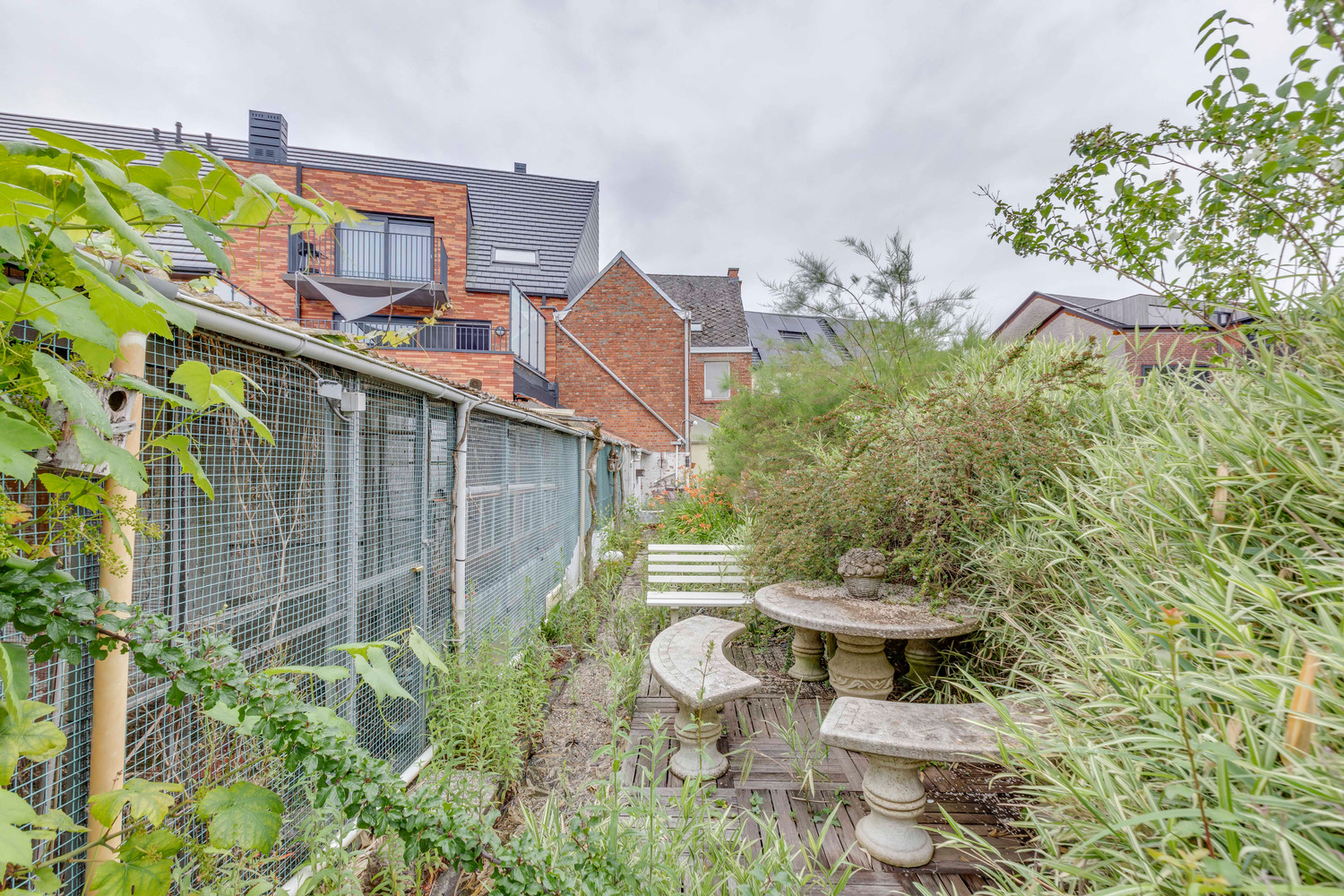 Buitenkans: rijwoning met tuin te Serskamp 