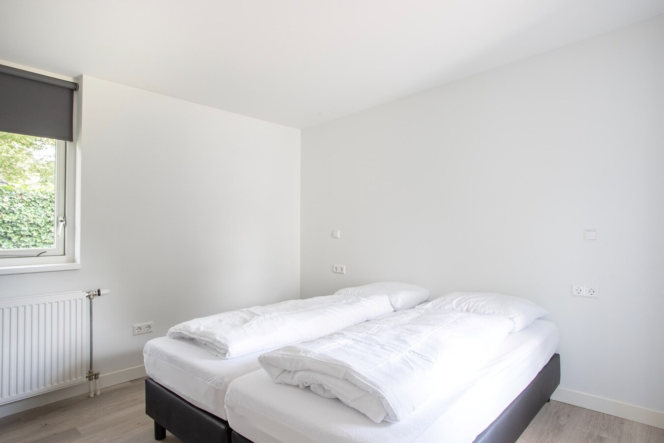 Vrijstaande recreatiewoning met 3 slaapkamers op resort 'De Brabantse Kempen'. 