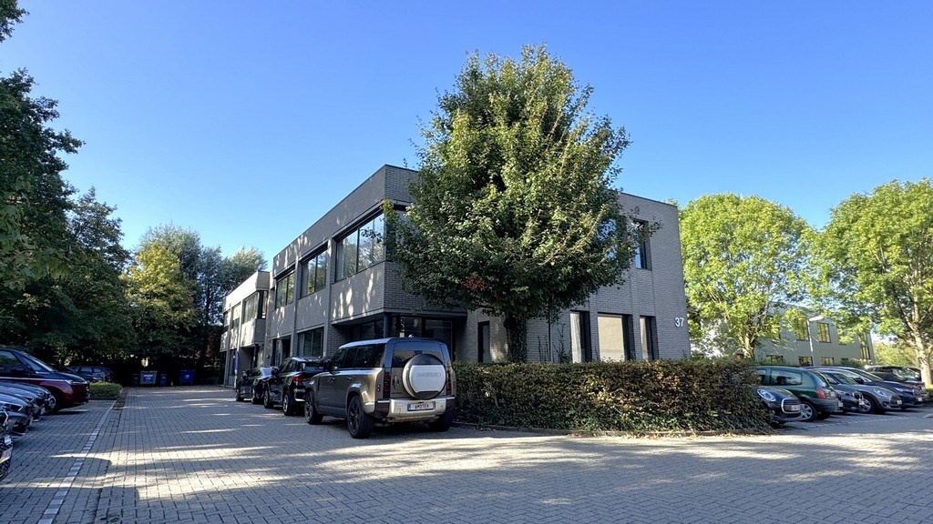 Kantoren te huur op bedrijventerrein Veldkant te Kontich