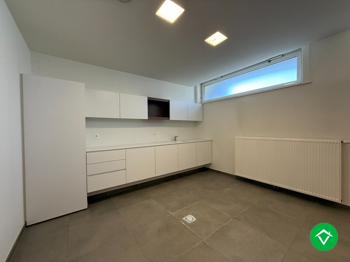 Praktijk/kantoorruimte 20 m² te Gits 