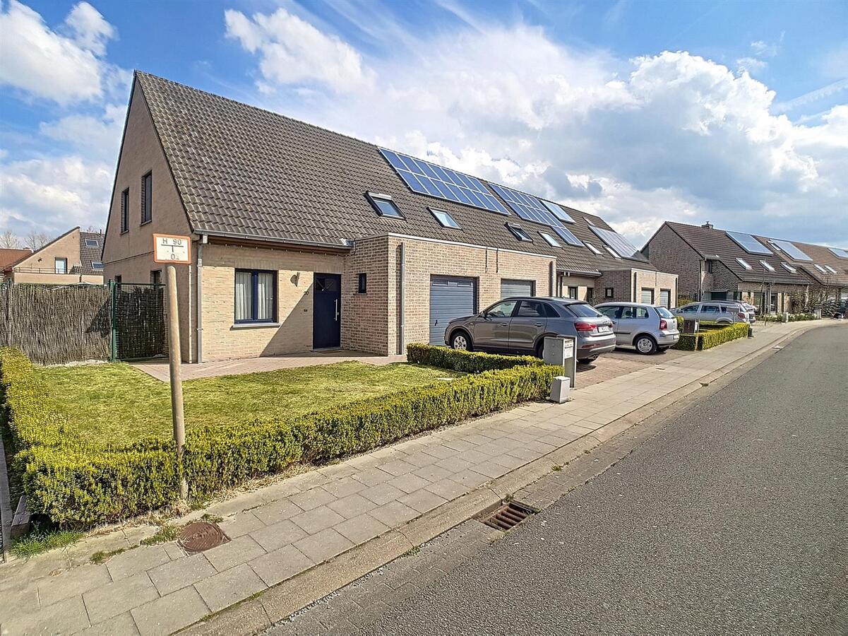 Halfopen gezinswoning in rustige woonwijk - Dudzele 