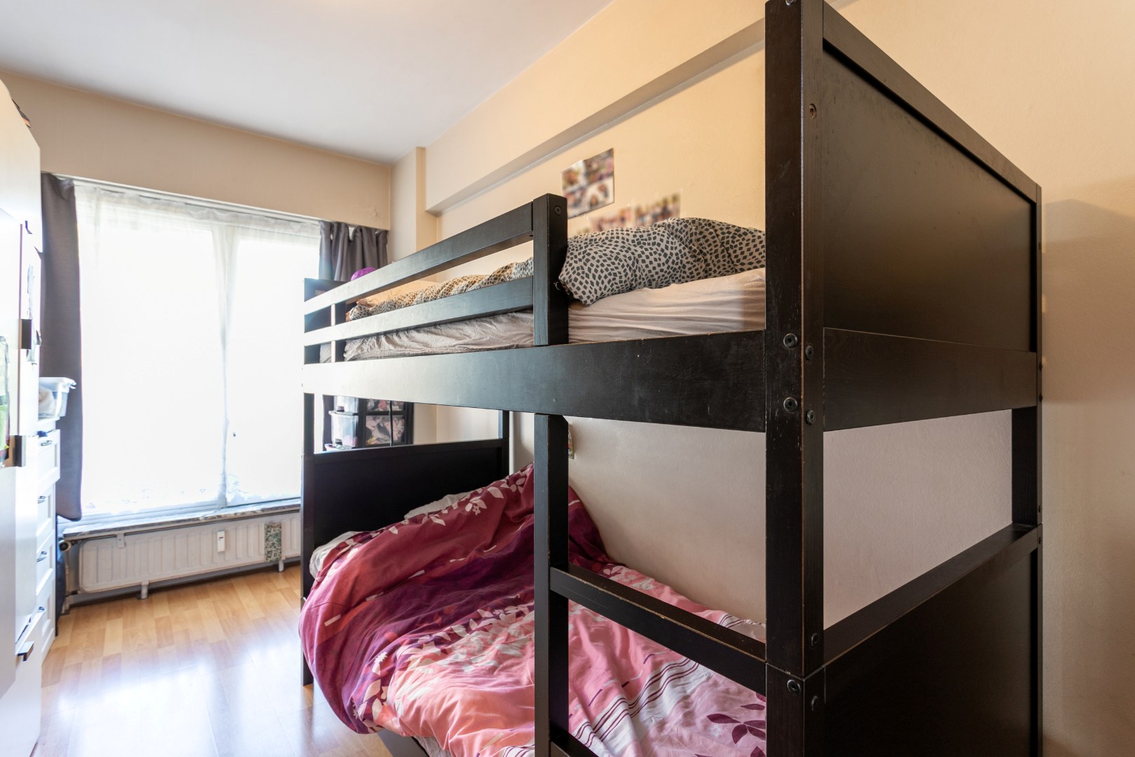 Appartement met 2 slaapkamers, terras en kelder te Anderlecht 