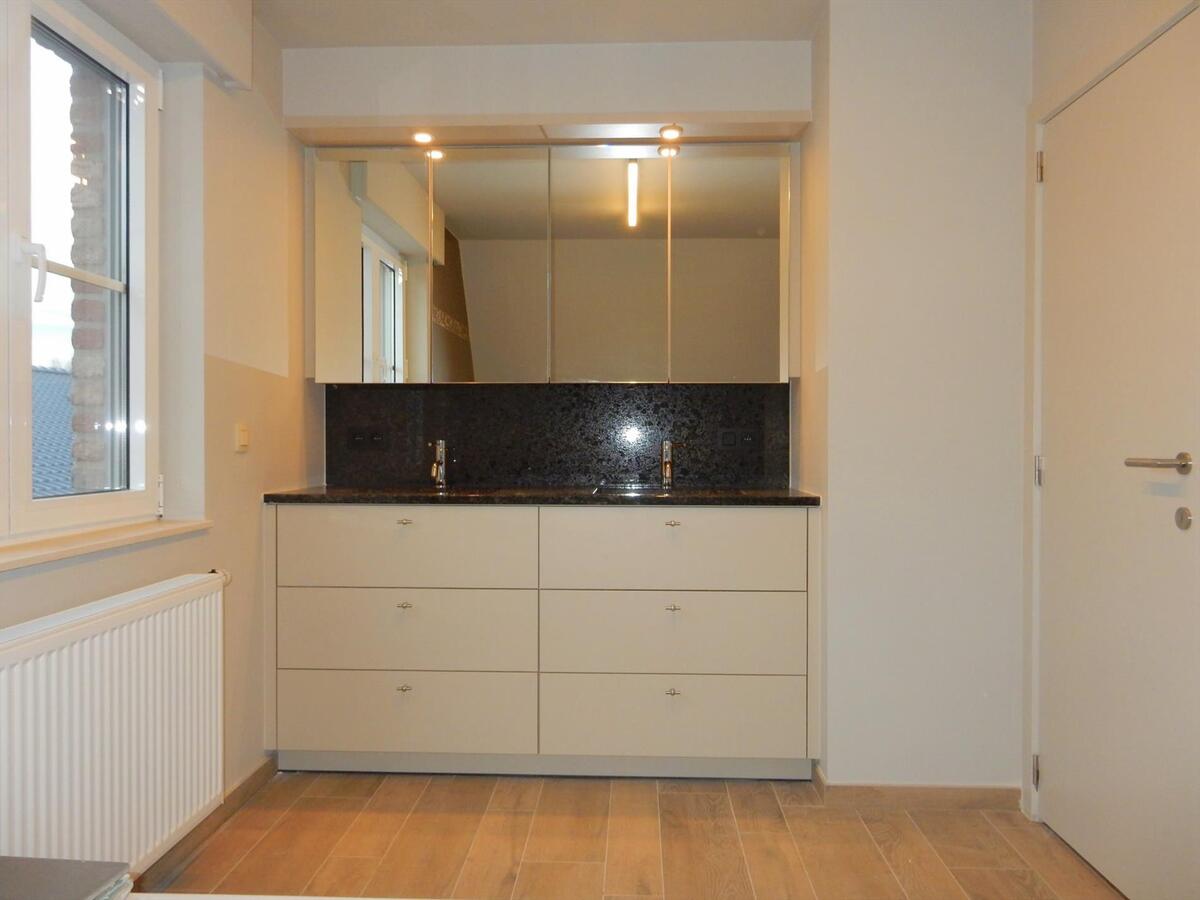 Uniek moderne nieuwbouwvilla met 4 slaapkamers 