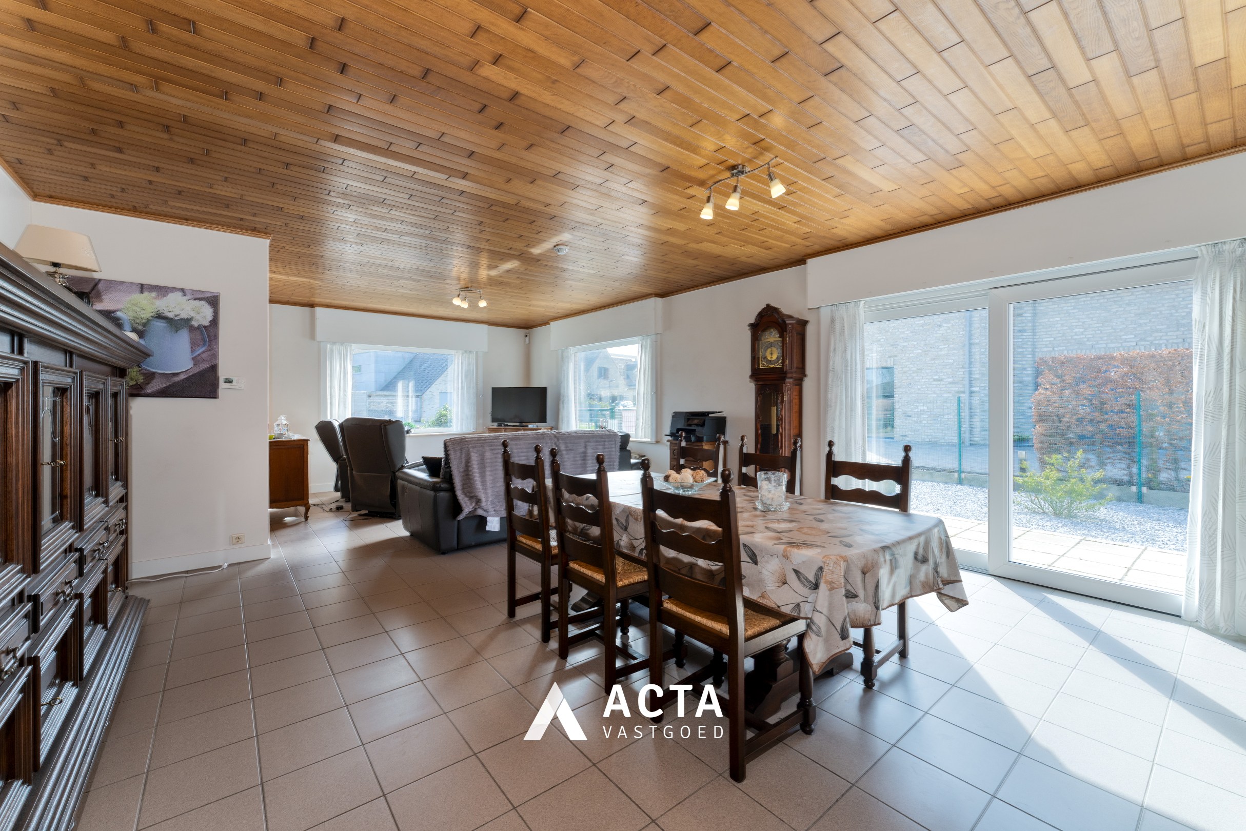 Ruime bungalow op topligging te Middelkerke 