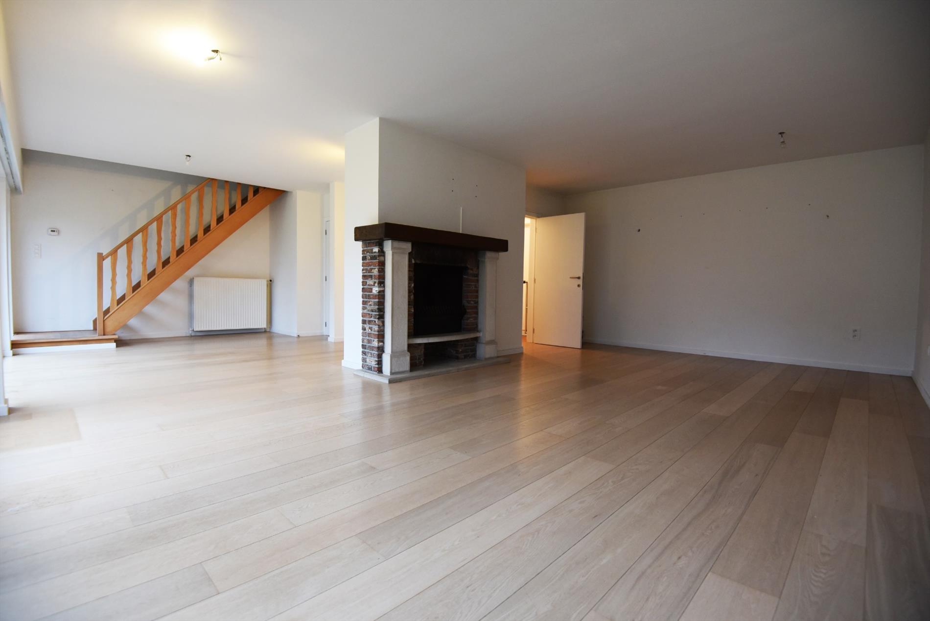 Gezinswoning met 3 slpks, garage en tuin te Maldegem (Donk) 