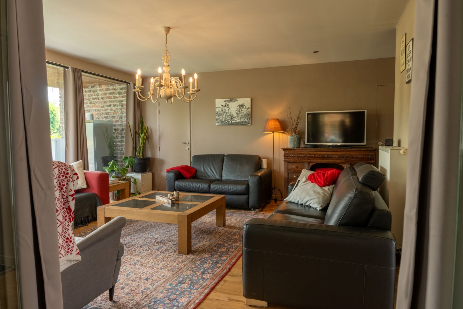 Rustig gelegen, alleenstaande woning met mooie tuin op 1.195 m² 