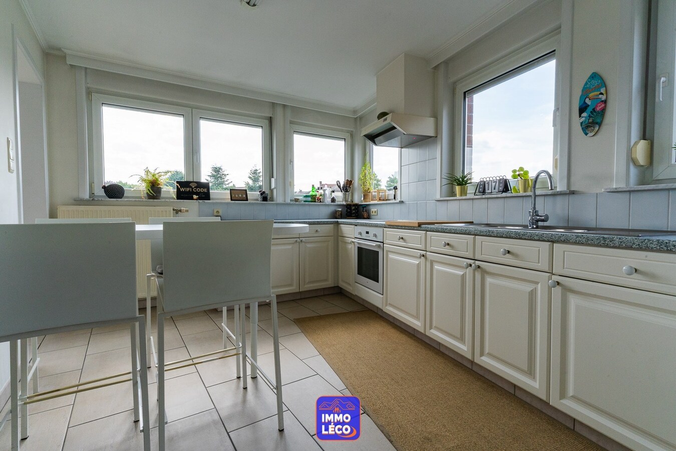 Appartement "Triplex" avec garage, dans le centre du village de Luingne ! 