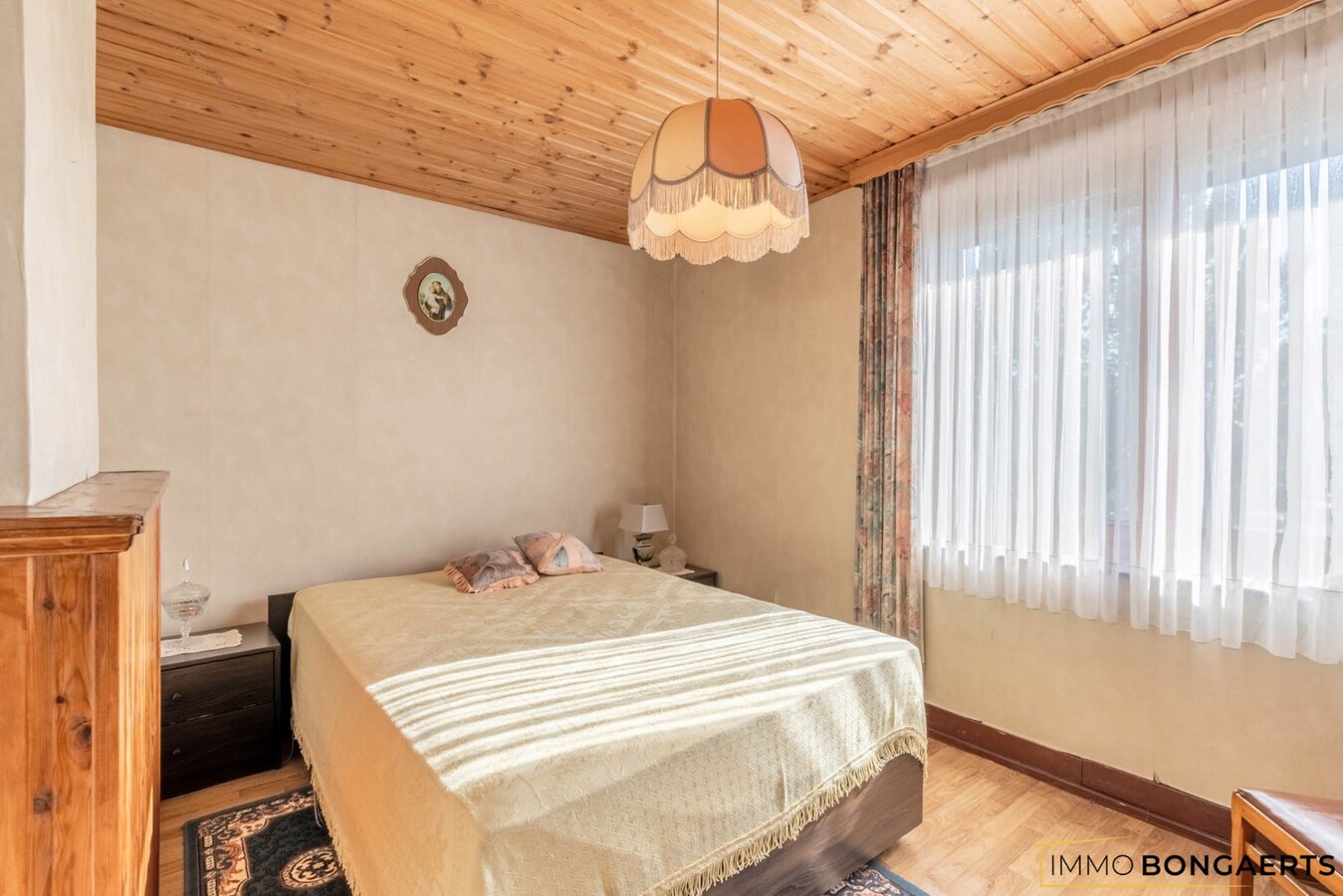 Ruime woning met tuin, garage en 4 slaapkamers. 