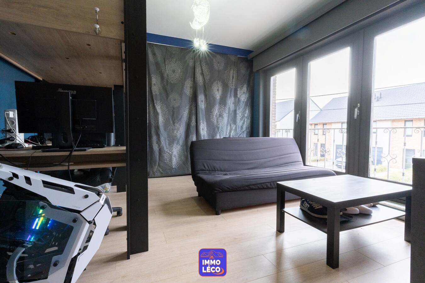 Superbe propriété érigée sur 323m² avec garage, parking, jardin, COUP DE COEUR ! 