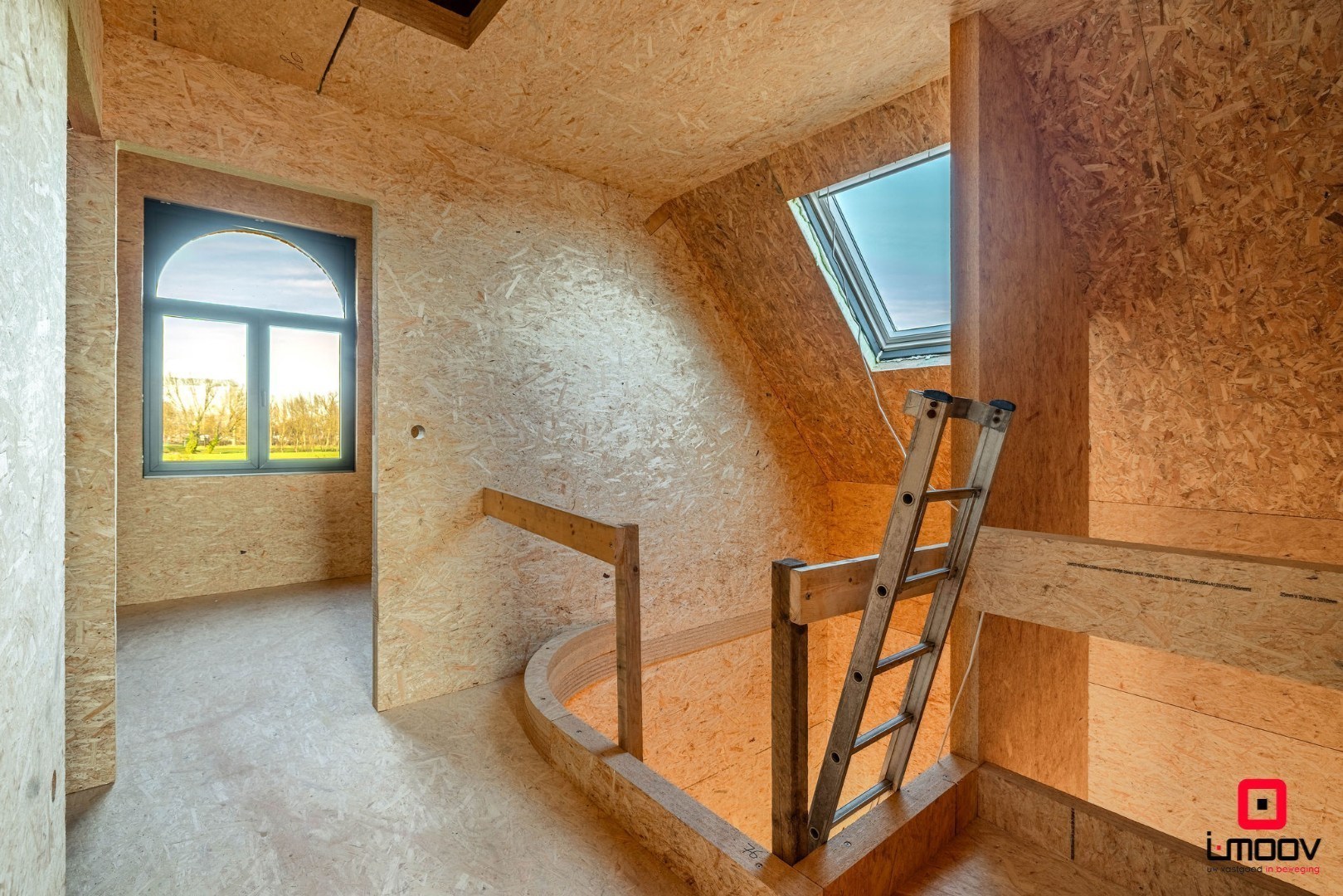 Exclusieve casco woning met 5 slaapkamers en royale tuin in Kruibeke, vlak bij Antwerpen 