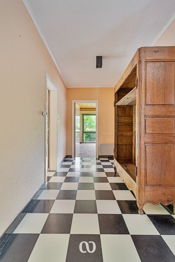 Modernistische villa nabij centrum Oudenaarde 