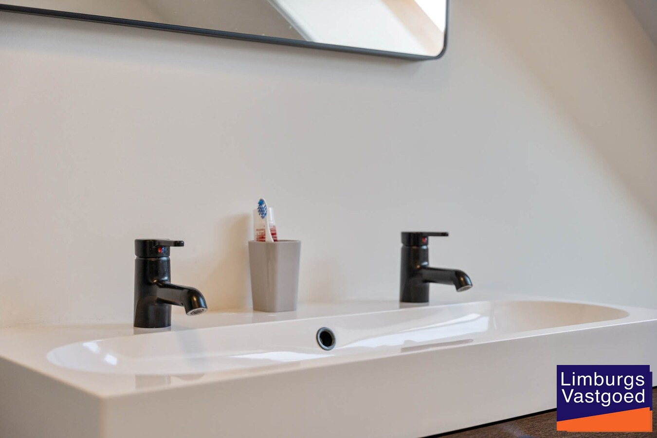 Modern appartement met groot terras in Diepenbeek, 1 slaapkamer, energielabel B, ondergrondse parking en berging inbegrepen 