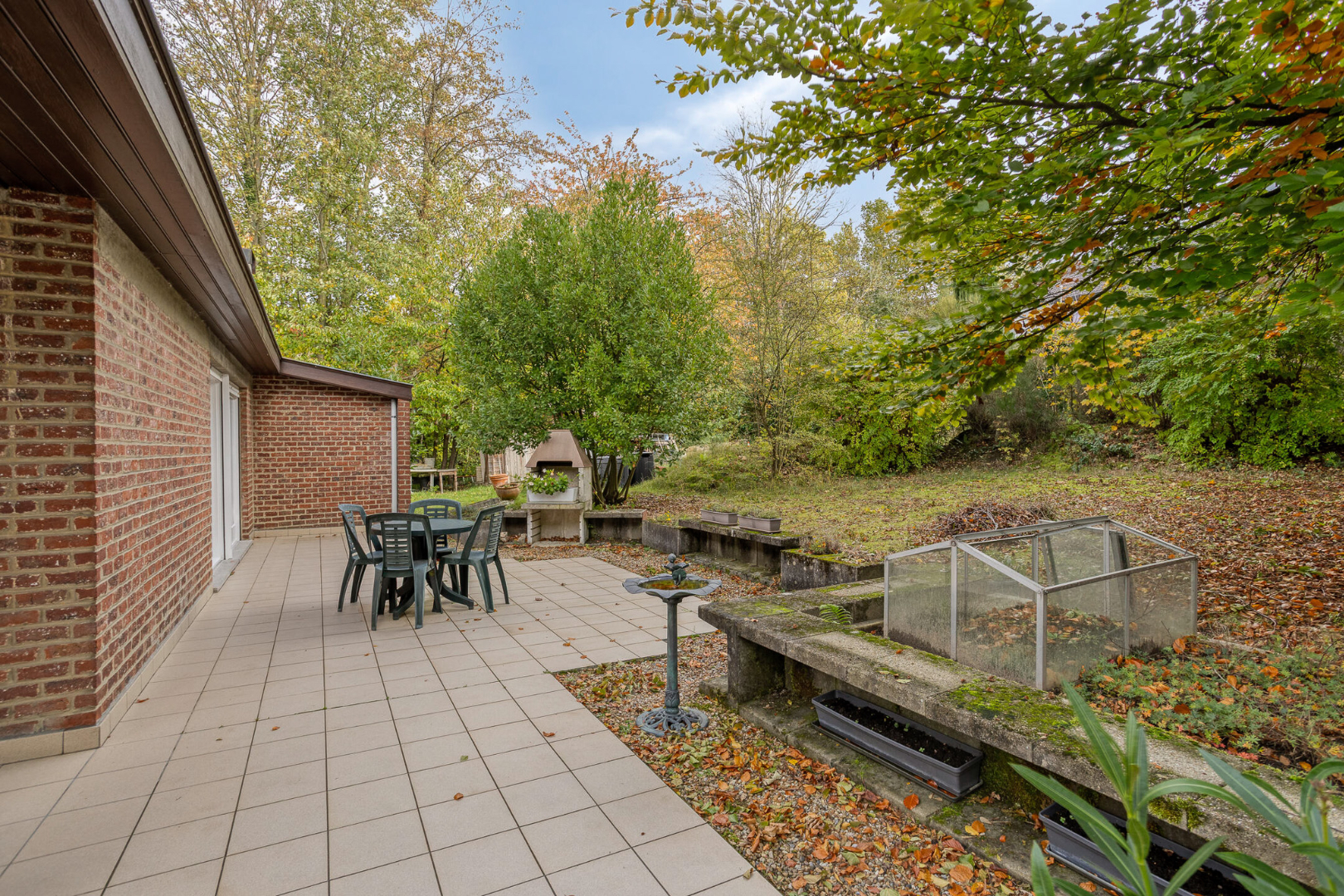 WONING met 3 slaapkamers en garage op 1.465 m² – 1640 SINT-GENESIUS-RODE 