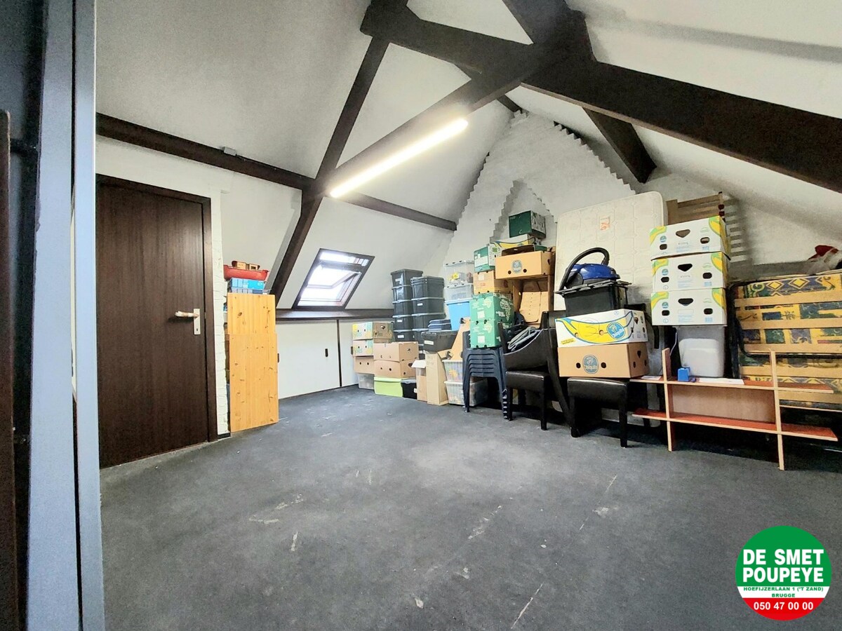 Verzorgde rijwoning op centrale ligging. 