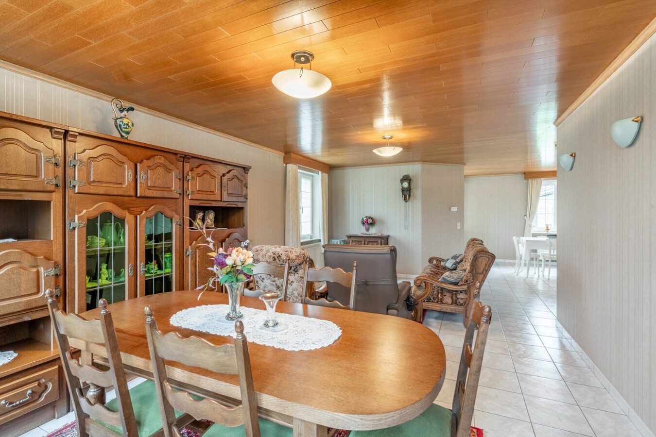 Vrijstaande, gelijkvloerse gezinswoning gelegen op een perceel van 6a18ca op een rustige locatie nabij het centrum van Neeroeteren! 