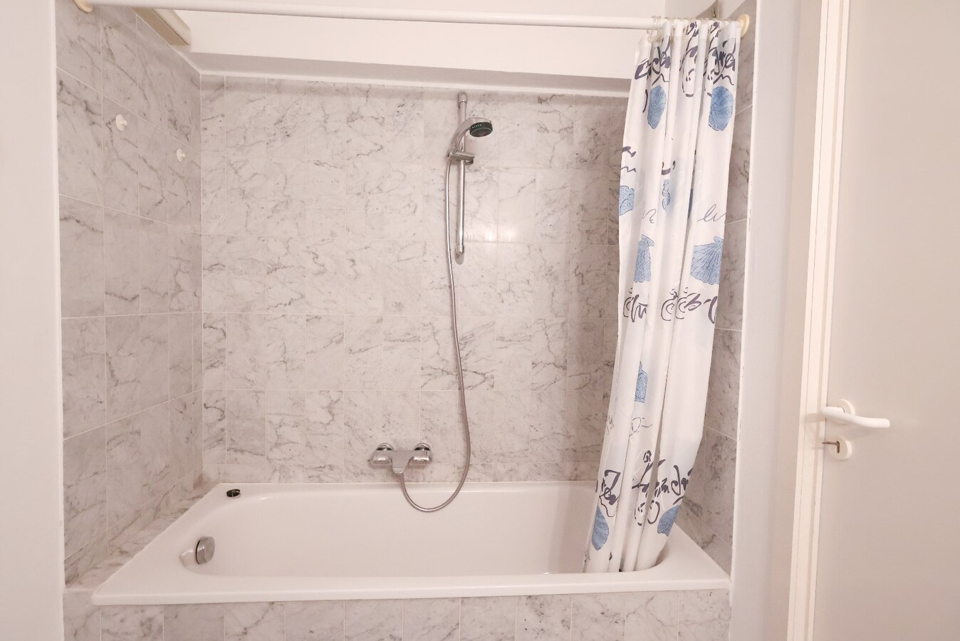 Appartement avec vue frontale sur mer à la Res. Plaza I 