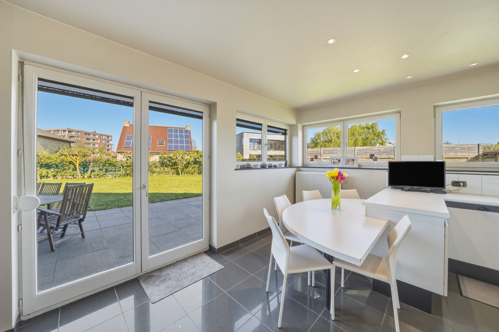 Ruime alleenstaande woning nabij zee en strand! 