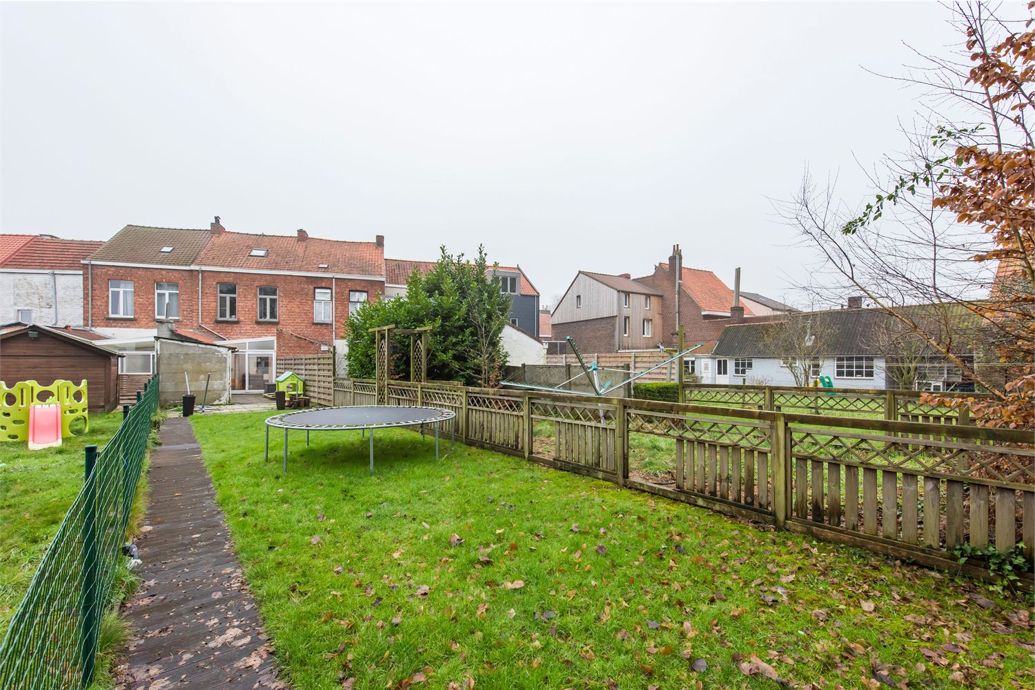 Schitterende woning op toplocatie, met tuin en 4 slaapkamers 