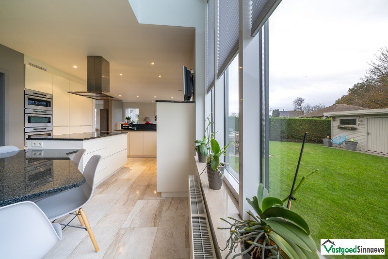 Rustig gelegen instapklare woning met 5 slaapkamers op 667 m² te Ichtegem 