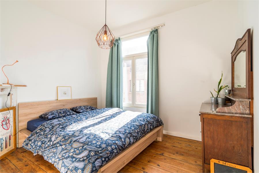 Instapklare gerenoveerde rijwoning 