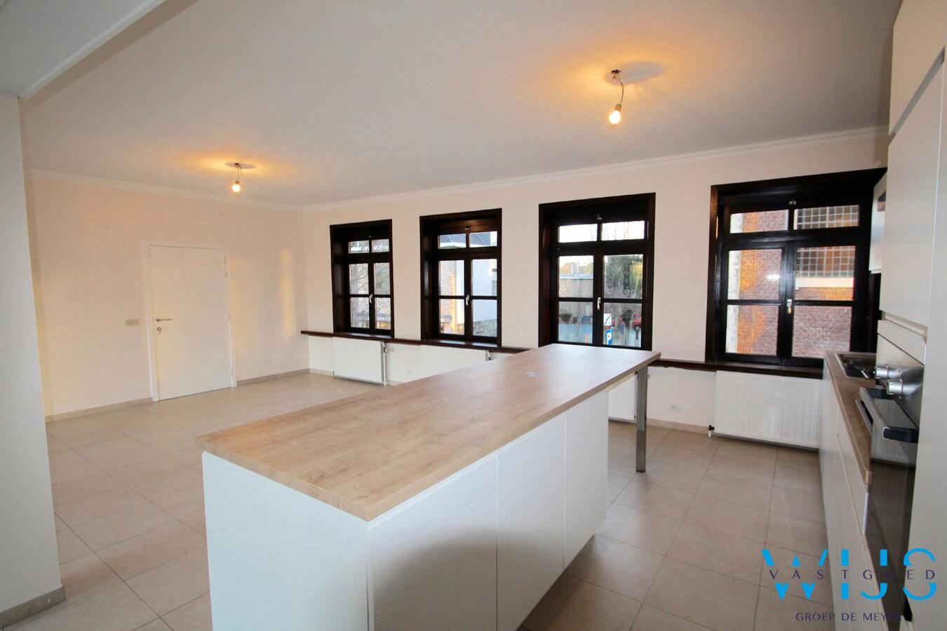 Prachtig 3 slaapkamerappartement CENTRUM EVERGEM 