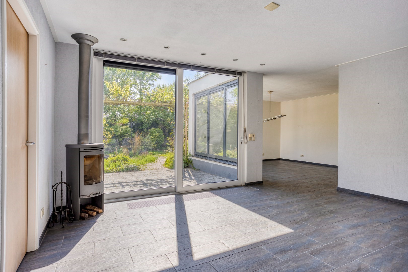 Wonen aan het water – Royale vrijstaande villa (adres: Zwanenlaan 11 te Kamperland) op steenworp afstand van het Veerse Meer. 