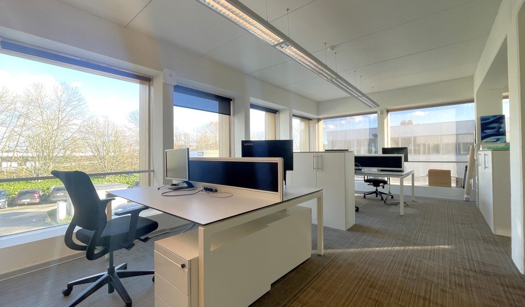 Volledig uitgeruste kantoren te huur langs E313 te Wommelgem