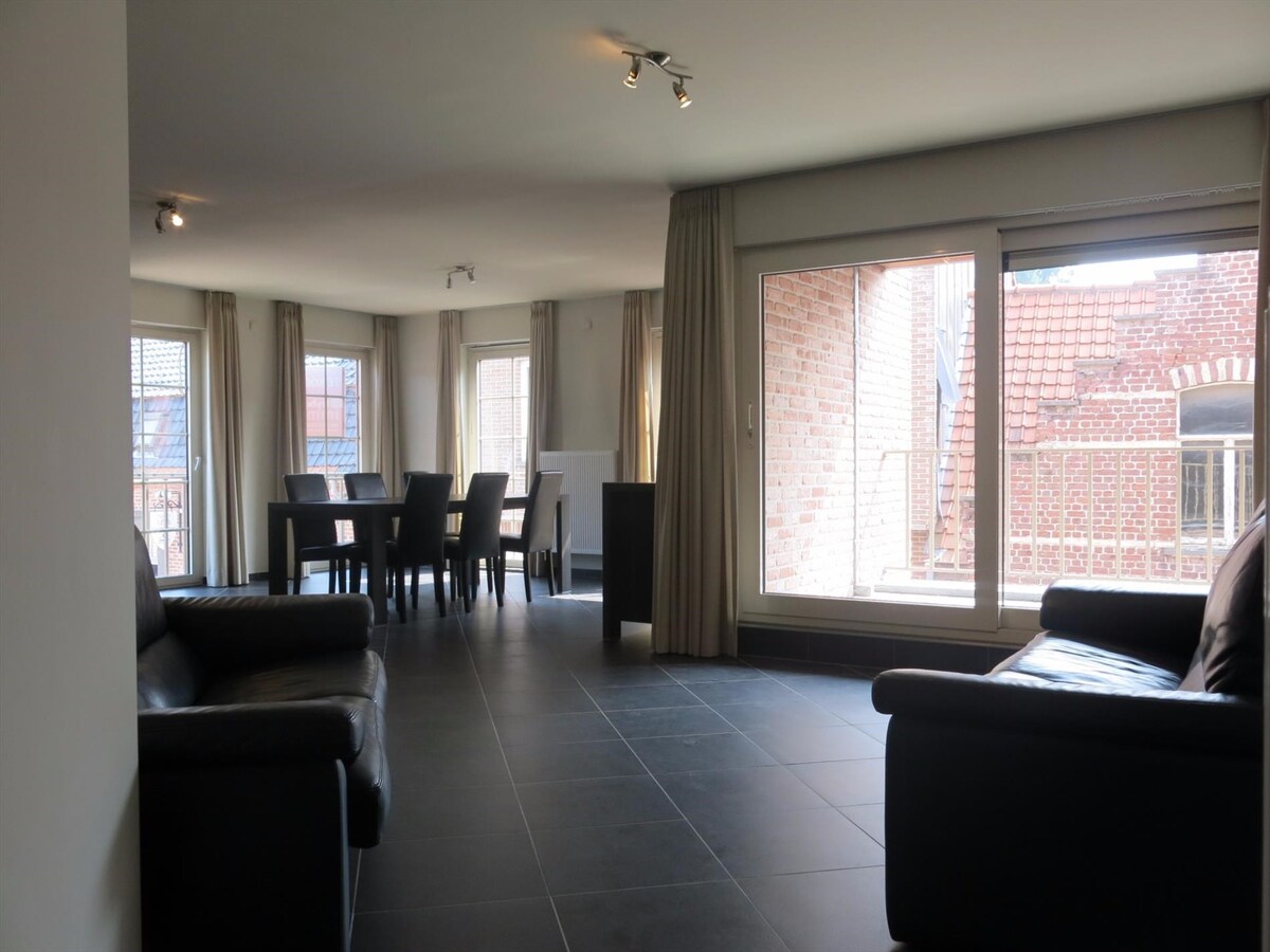 Verrassend ruim appartement pal in het centrum van Kortemark 