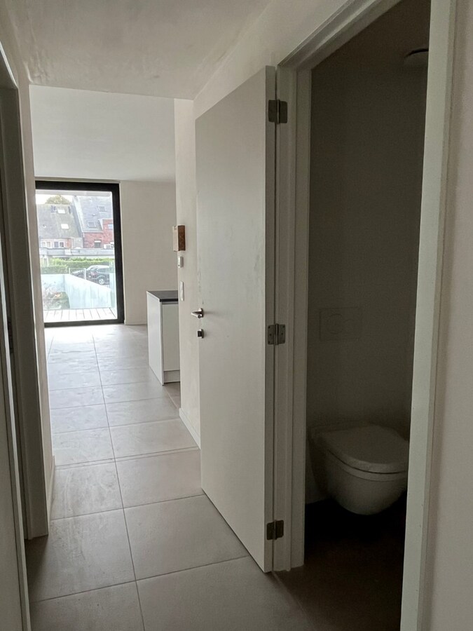 Ruim 2 slpk-appartement incl. staanplaats en kelderberging. 