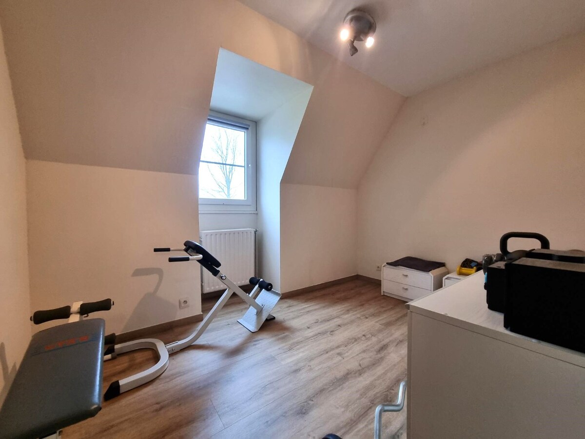 Zeer aangenaam gelegen halfopen woning te Dudzele 