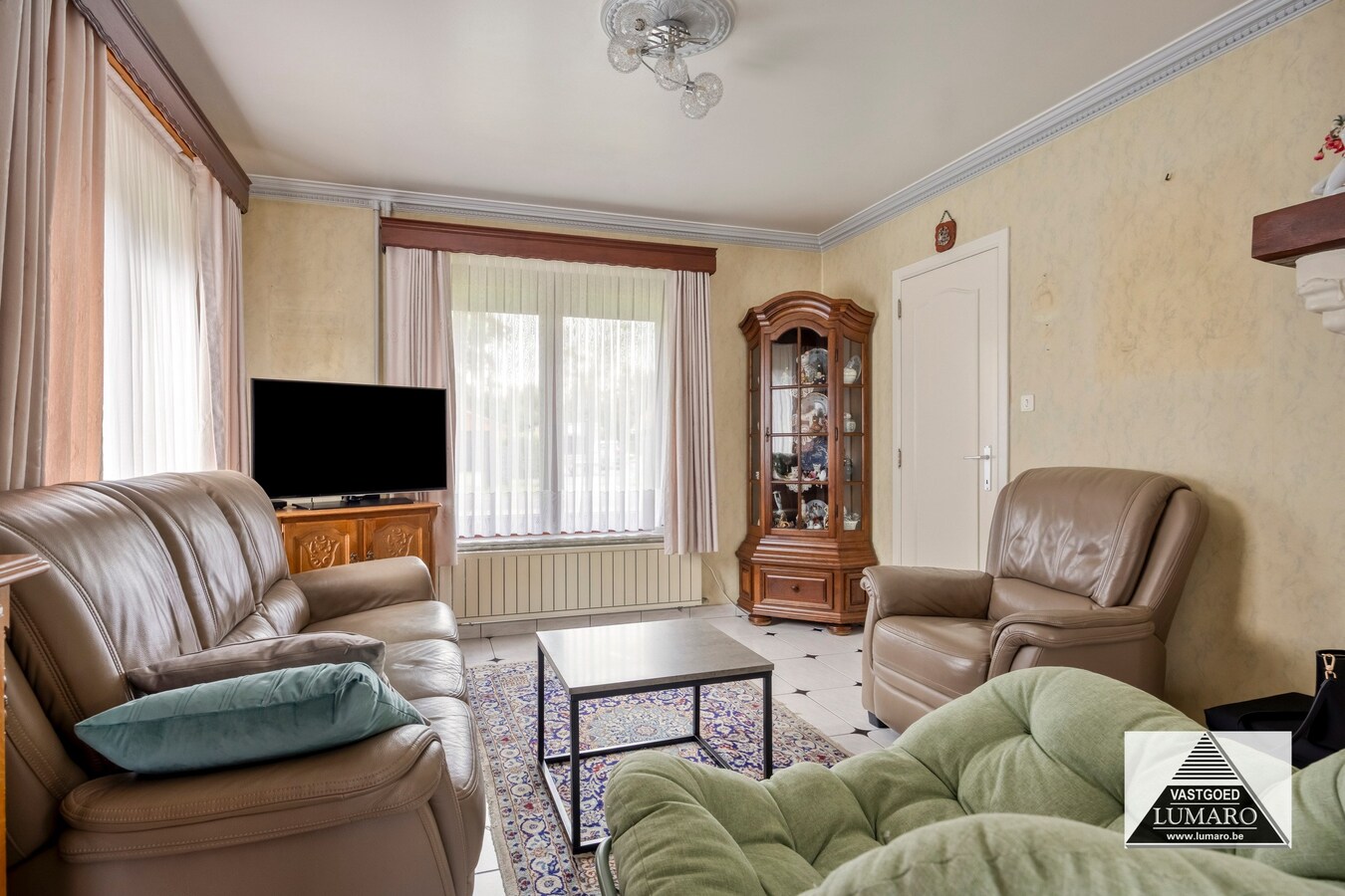 Eisden-Cité : goed onderhouden op te frissen vrijstaande woning op 1.286 m². 