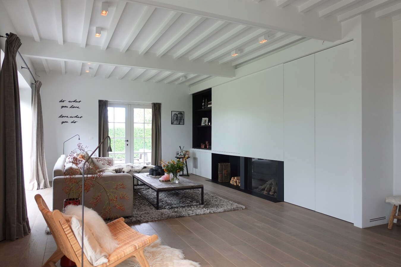 Prachtige karaktervolle villa op groot perceel nabij invalswegen 