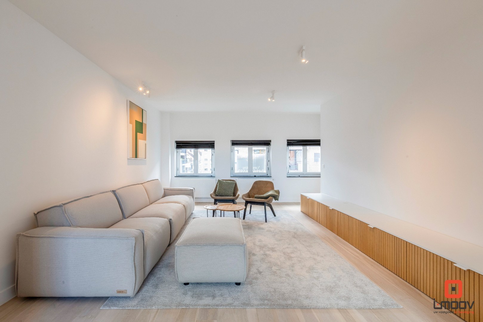 Luxueuze tweeslaapkamer duplex met terras en hoogwaardige afwerking in Oostende 