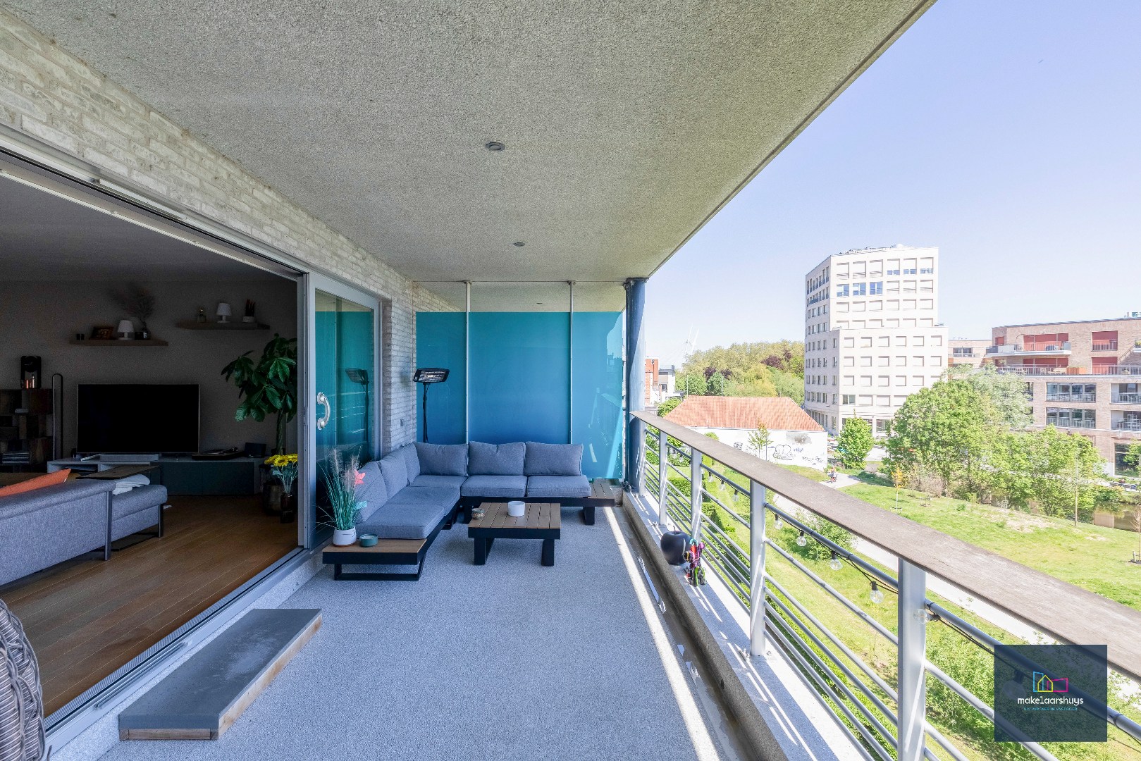 Stijlvol 2 slpk. appartement met ruim terras en staanplaats 