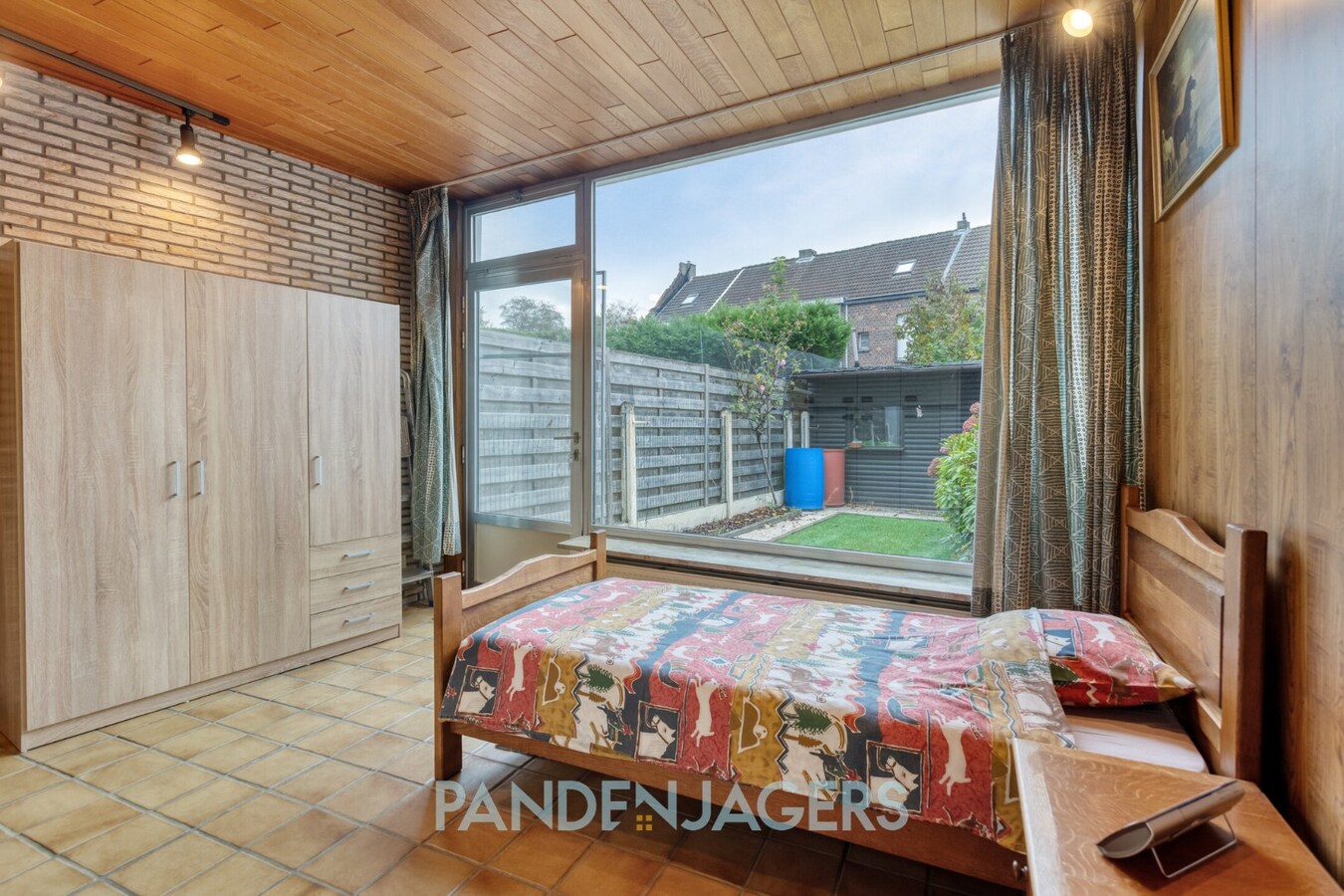 Te renoveren woning met zonnige tuin in hartje Duffel-Oost 